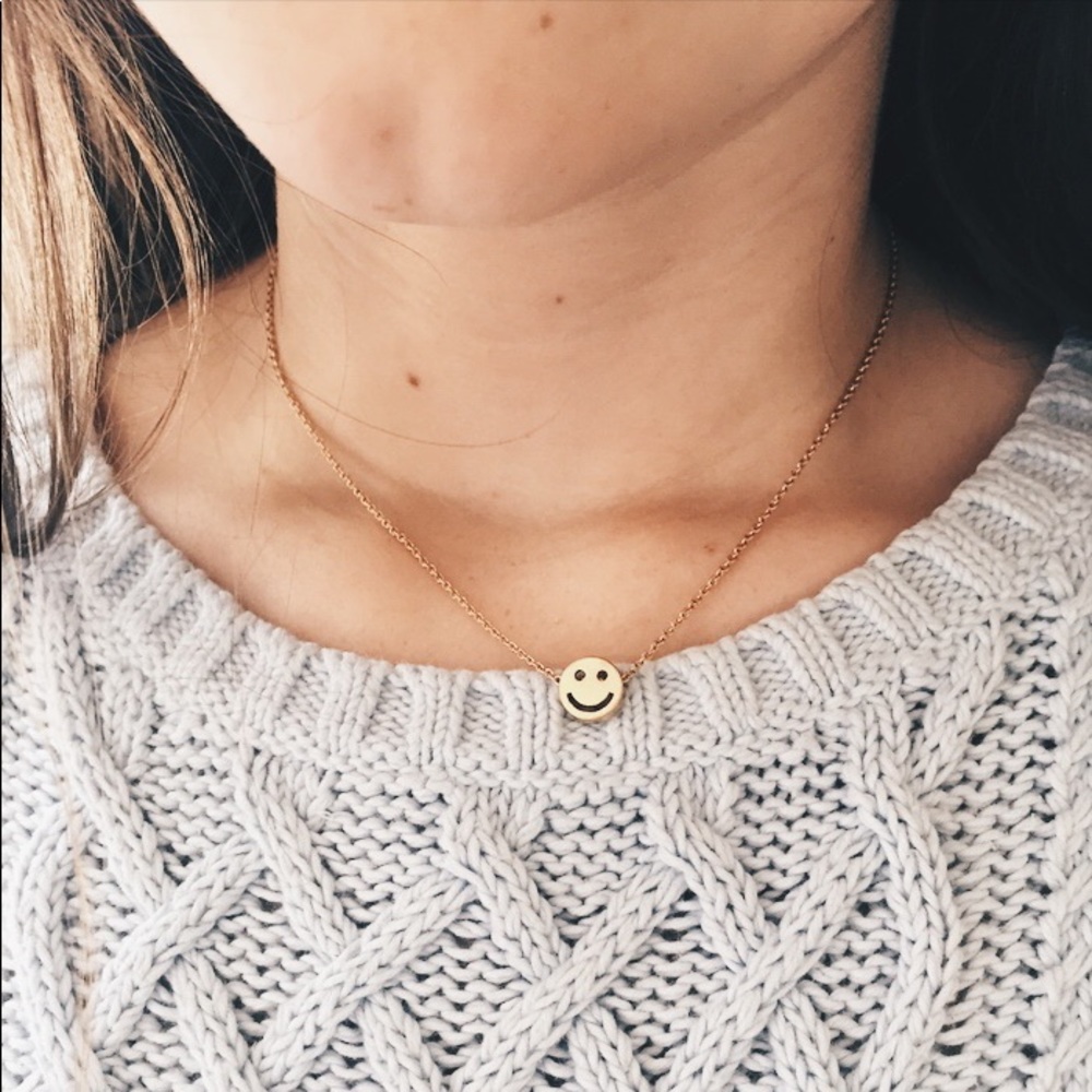 Minimalistic Smiley Face Necklace!